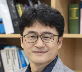 Unyong Jeong